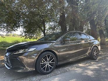 Продажа авто: Toyota Camry: 2022 г., 2.5 л, Вариатор, Гибрид, Седан — 1