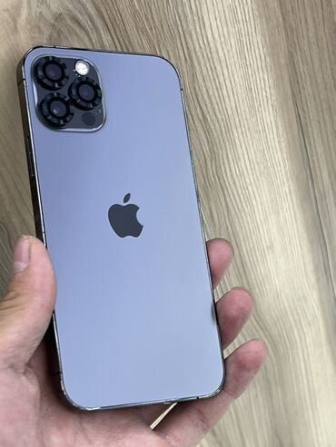 монитор на 27 дюймов: IPhone 12 Pro, 128 ГБ, Графит, 80 %