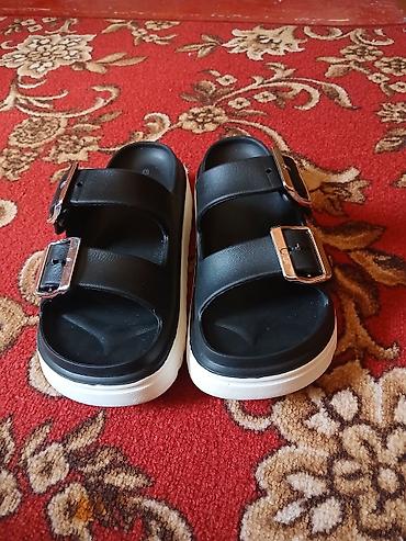 foot patch: Женские/унисекс сандалии-сланцы с двумя ремешками и пряжками. - Цвет — 1