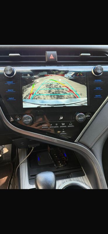 Toyota: Toyota Camry: 2020 г., 2.5 л, Автомат, Гибрид, Седан — 10