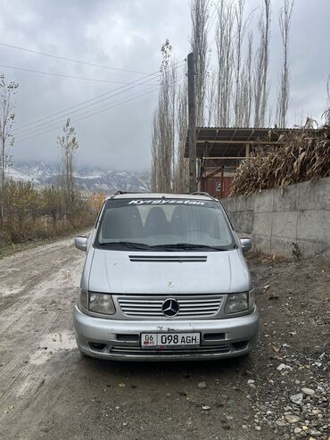 Mercedes-Benz: Mercedes-Benz Vito: 2002 г., 2.2 л, Механика, Дизель, Минивэн