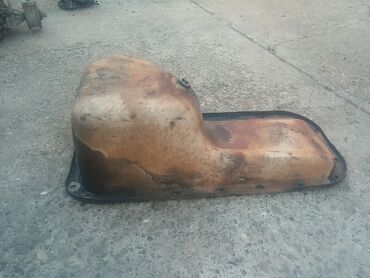 Auto delovi: Donja dekla motora(Karter) Lada 2121,21213,21214 Niva . Polovno — 4