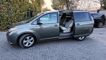 tayota sienna: Toyota Sienna: 2010 г., 3.5 л, Автомат, Бензин, Минивэн — 9
