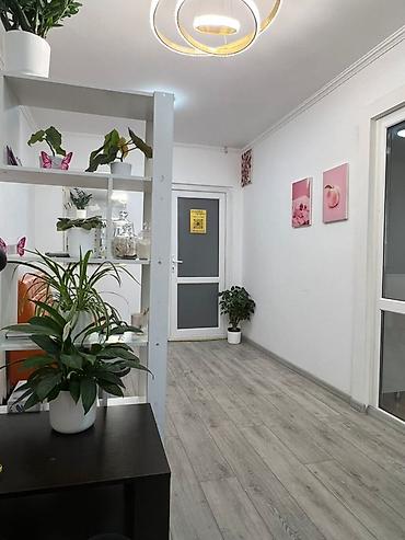 Продажа салонов красоты и кабинетов: Маникюрный салон 65 м², 3 комнаты, С ремонтом, С оборудованием, Многоэтажное жилое здание, Отдельная кухня — 5