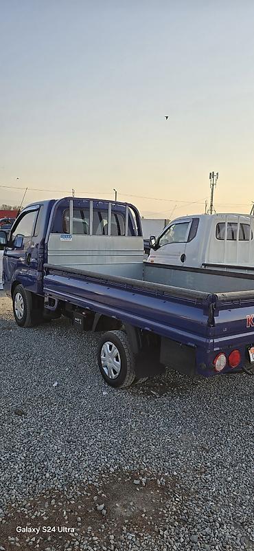 Жеңил жүк ташуучу унаа, Kia, Стандарт, 1ге чейин т, Колдонулган — 4