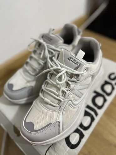 Krossovka ve ketlər: Skechers, Ölçü: 38, rəng - Ağ, İşlənmiş