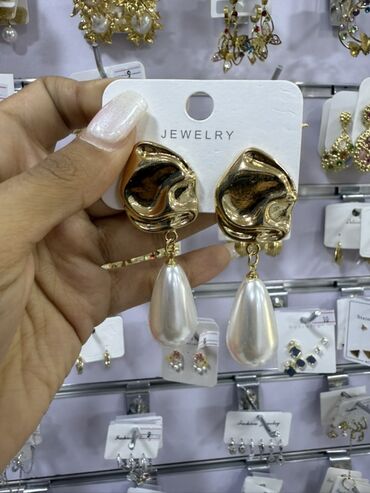 Bijuteriya dəstləri: Qadın bəzək aksesuarları – geniş seçim Məhsullar: - Qızılı tonlarda — 63