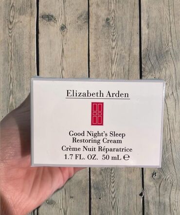 emla krema: Elizabeth Arden 50ml krema za lice. Zbog vraćanja paketa prvo uplata