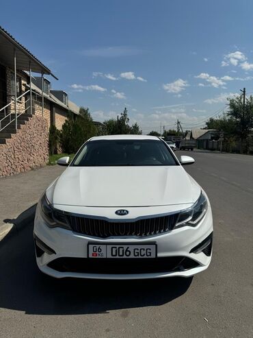 otdam b u veshhi darom: Kia K5: 2019 г., 2 л, Автомат, Газ, Седан