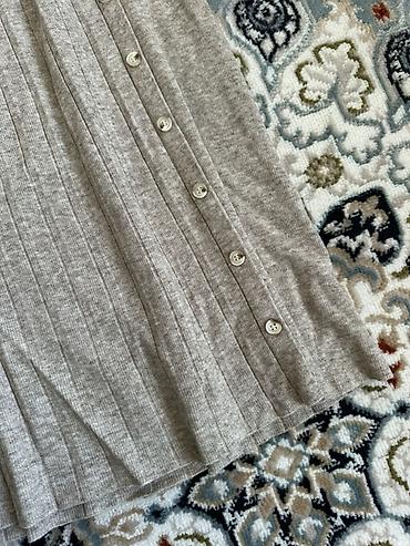 Вечерние платья: ВСЁ ЗА 5000 сом
Платье на кыз узатуу одевала только 1раз размер С-М — 12