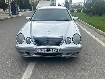kıa: Mercedes-Benz E 220: 2.2 l | 2000 il Sedan — 1
