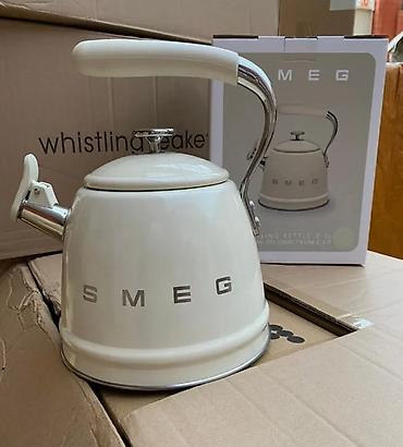 наливатор: Чайник Smeg (ретро‑дизайн 50’s Style), белый, со свистком - — 4