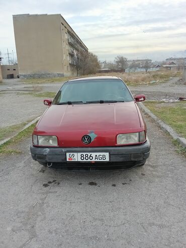 Volkswagen: Volkswagen Passat: 1990 г., 1.8 л, Механика, Бензин, Седан at lalafo.kg — 2 Volkswagen: Volkswagen Passat: 1990 г., 1.8 л, Механика, Бензин, Седан — 2