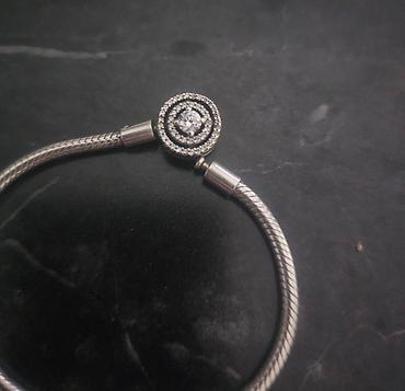 ranac torba zenska: Pandora narukvica sa kutijom Elegantna Pandora narukvica u srebrnoj — 1