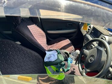 полик на камри: Toyota ist: 2002 г., 1.5 л, Автомат, Бензин, Универсал