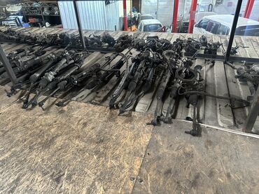 Другие автозапчасти: Большой выбор б/у автозапчастей, включающий ступицы, подшипники — 16