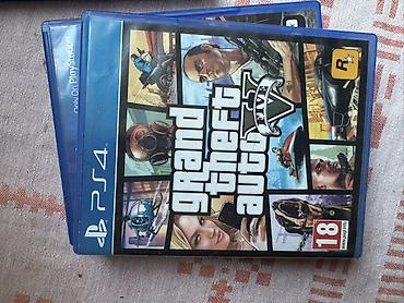 Видеоигры и приставки: PlayStation 4 Slim konsolu + disklər Məhsul təsviri: - Sony — 2