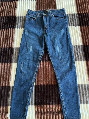 Çəkmələr: Satılır hər biri ucuz qiymətə . Qara kurtka və qara şalvarheç — 14