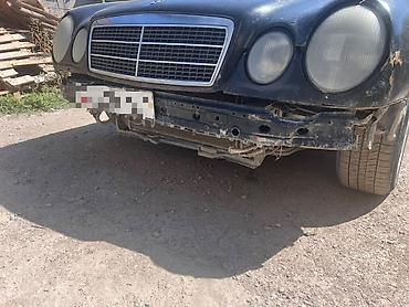 салон от мерса: Mercedes-Benz E-Class: 1995 г., 2.2 л, Механика, Бензин, Седан — 8