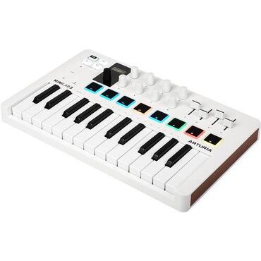 Simlər: Arturia MiniLab 3 ( 25 klaviş Midi kontroller Midi klaviatura