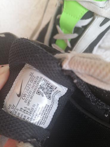 replay spagerice: NIKE AIR MAX patike br 39, dužina unutrašnjeg gazišta 24,5 cm. Slanje — 4