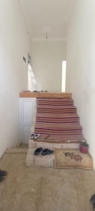 Həyət evləri və villaların satışı: 4 otaqlı, 157 kv. m, Təmirsiz -da lalafo.az — 2 Həyət evləri və villaların satışı: 4 otaqlı, 157 kv. m, Təmirsiz — 2