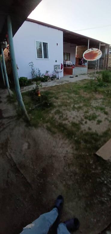 razində 3 otaqlı evlər: Qəbələ, 4 otaqlı, Köhnə tikili, 200 kv. m — 2