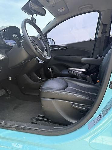 Транспорт: Chevrolet Spark: 2021 г., 1 л, Вариатор, Бензин, Хэтчбэк — 6