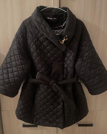 Демисезондук курткалар: Стеганная куртка кимоно очень легкая удобная покуда очень дорого отдам