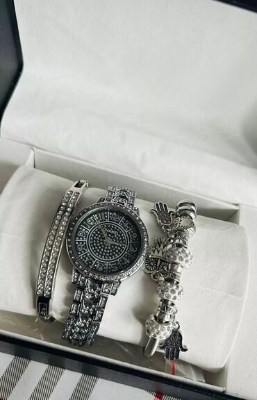 браслет паракорд: Продаю набор красивый набор из часов и двух браслетов. Состояние