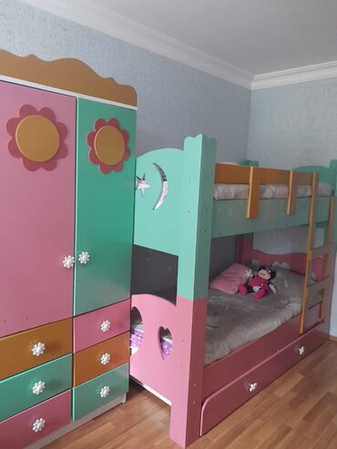 Gəzinti arabaları: Oğlan və qız üçün, Dolab