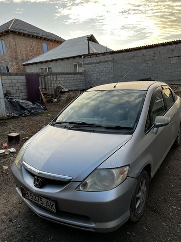 авто срв: Honda Fit Aria: 2003 г., 1.3 л, Вариатор, Бензин, Седан