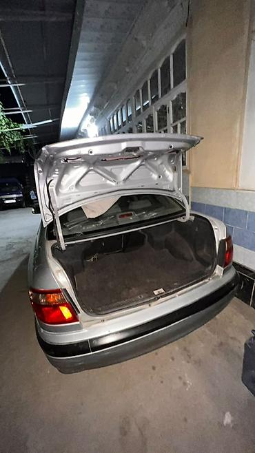 унаа тетиктери: Nissan Almera: 2000 г., 1.8 л, Кол менен иштөөчү, Бензин, Седан — 4