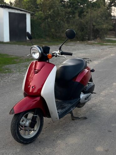 Скутер түрү Honda, 50 куб. см, Бензин, Колдонулган