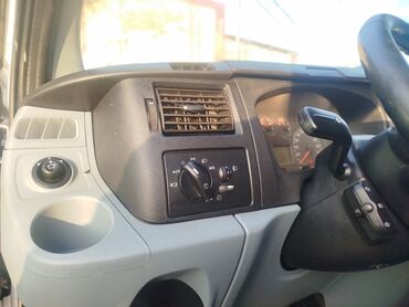 Ford: Ford Transit: 2.2 l | 2010 il 267200 km Van body type — 18