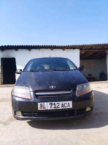 Daewoo: Daewoo Kalos: 2004 г., 1.4 л, Механика, Бензин, Хетчбек