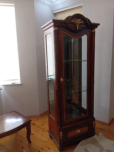 Qonaq otağı dəstləri: Klassik üslubda tam mebel dəsti Tərkibi: - Yataq otağı üçün geniş — 9