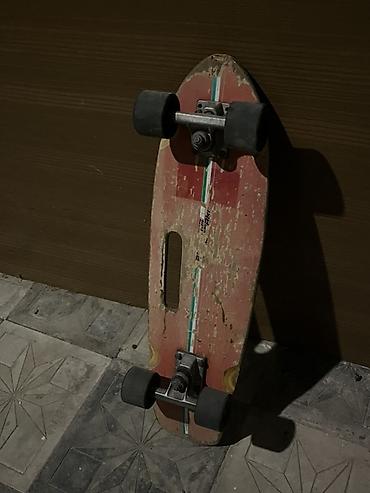 2 tekerli scooter: Taxta gövdəli retro üslubda longboard/skateboard. Xüsusiyyətlər: - — 3