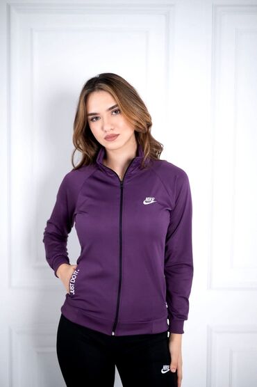 Gornji i donji deo: Nova boja 
likra s, m, l, xl, 2xl 
Cena 3200 din — 16