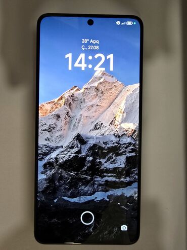 (İlkin məlumatlar. Gördüyünüz bu telefon 7 ayın telefonudur amma yeni