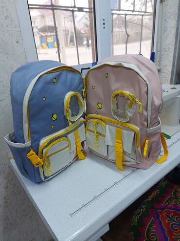 школьная сумка для девочек: Сумки школьные (новые) Качество отличноепродавала за 1700 т к