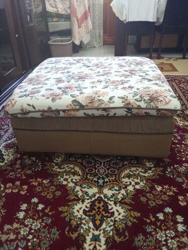 Masalar: Jurnal masası, İşlənmiş, Açılmayan, Kvadrat masa