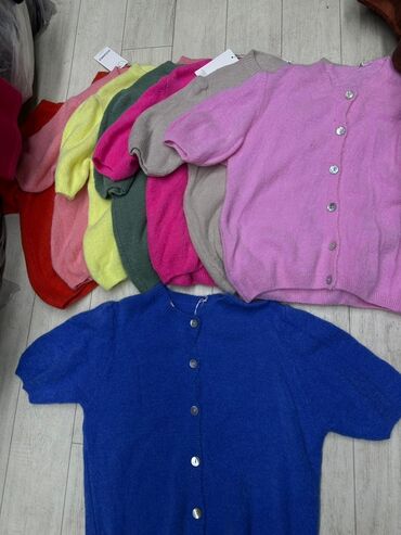 красный страитель: Яркие женские кардиганы с коротким рукавом - Модель: укороченный