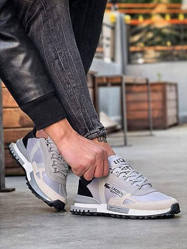 Patike: Lacoste patike veličine 44 veličine
za samo
5299 din — 10