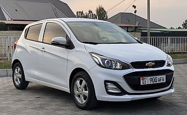 chevrolet spark 2017: Chevrolet Spark: 2020 г., 1 л, Бензин, Хэтчбэк — 2