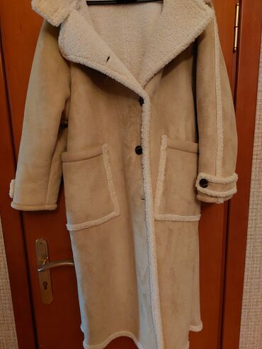 Kürklər: Kürk, PULL&BEAR, M, rəng - Bej -da lalafo.az — 6 Kürklər: Kürk, PULL&BEAR, M, rəng - Bej — 6