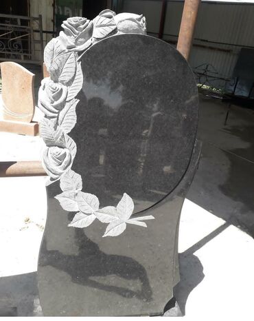 Ритуальные услуги: Изготовление овалов с фото, Изготовление оградок, Изготовление памятников | Габбро, Гранит, Мраморная крошка | Оформление — 24