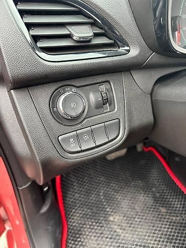 Chevrolet: Chevrolet Spark: 2017 г., 1 л, Вариатор, Бензин, Хэтчбэк — 15