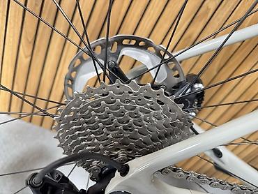 Şosse velosipedləri: Canyon Endurace CF SL 7 Disc yol velosipedi - Çərçivə: karbon — 9