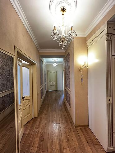 Долгосрочная аренда квартир: 3 комнаты, Риэлтор, Без подселения, С мебелью полностью — 17